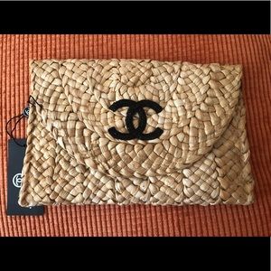 Straw clutch with bling!